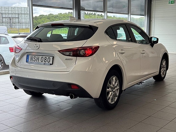 Mazda 3 3 of 5