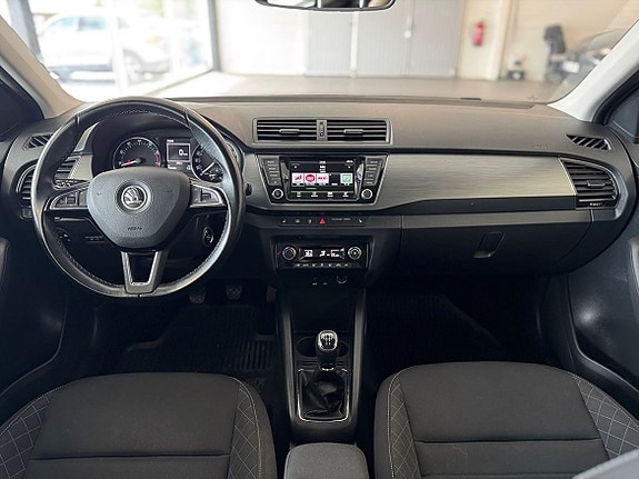 Skoda Fabia 10 of 21