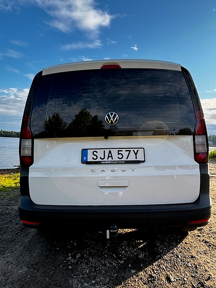 Volkswagen Caddy 2 of 5