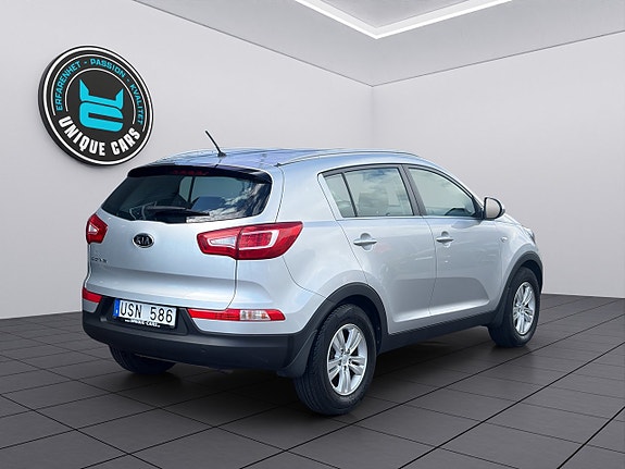Kia Sportage 3 of 5