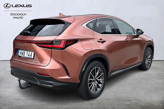 Lexus NX450h+ 4 of 24