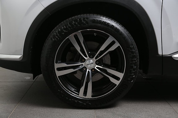 Hyundai Santa Fe 7 of 30