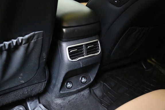 Hyundai Santa Fe 26 of 30