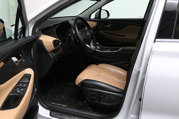 Hyundai Santa Fe 8 of 30