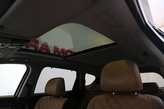 Hyundai Santa Fe 24 of 30