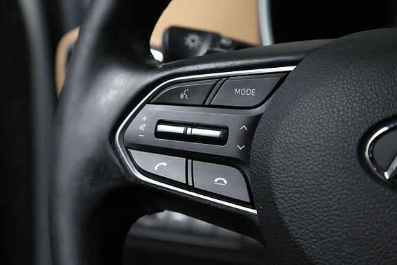 Hyundai Santa Fe 17 of 30