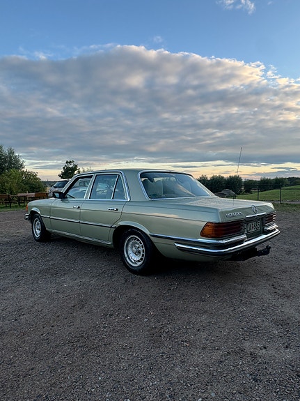 Mercedes-Benz 350 SE 5 of 5