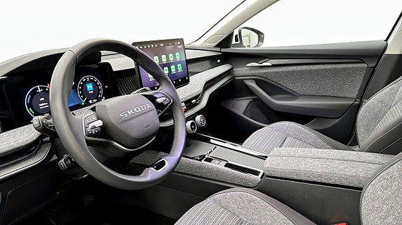 Skoda Superb 7 of 19