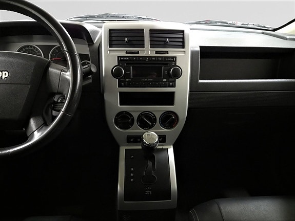 Jeep Patriot 14 of 21