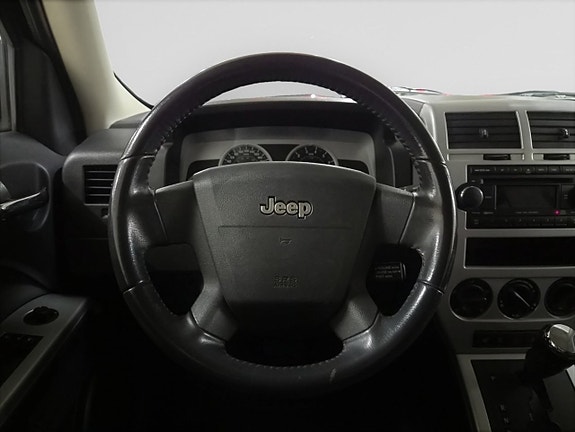Jeep Patriot 13 of 21