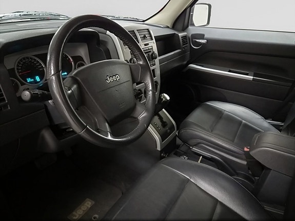 Jeep Patriot 10 of 21