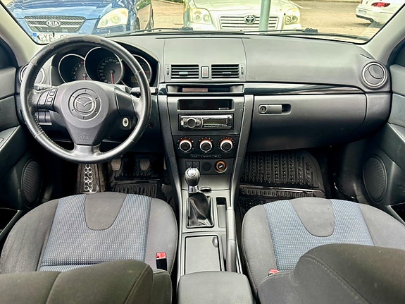 Mazda 3 5 of 6