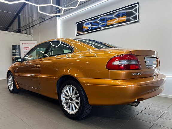 Volvo C70 3 of 5