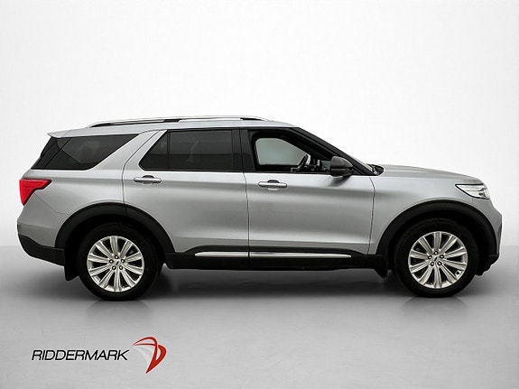 Ford Explorer 4 of 5