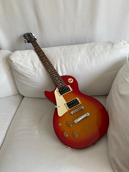 Vänsterhänt Epiphone Les Paul Cherry Sunburst från 2007