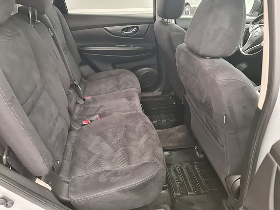 Nissan X-Trail 14 of 18