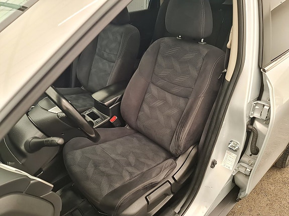 Nissan X-Trail 18 of 18
