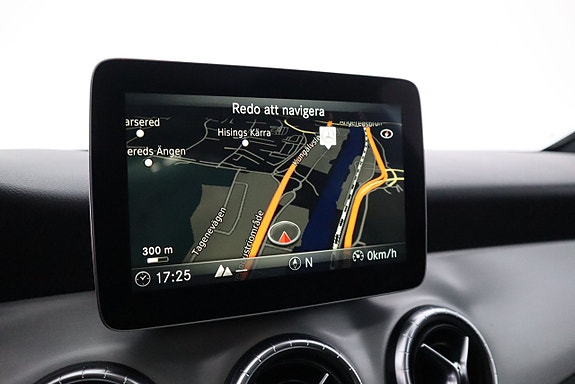 Mercedes-Benz CLA220 d 18 of 22