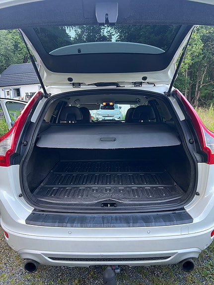 Volvo XC60 5 of 5