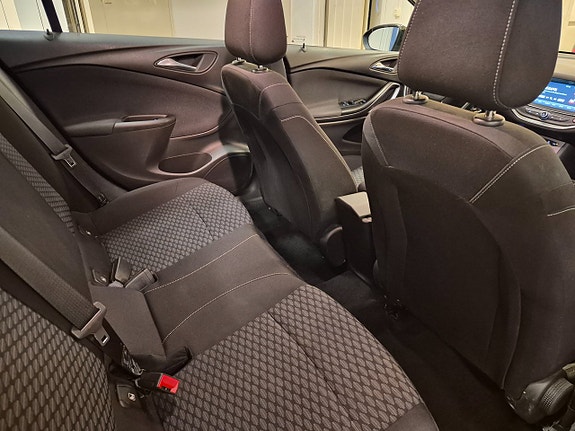 Opel Astra 13 of 13
