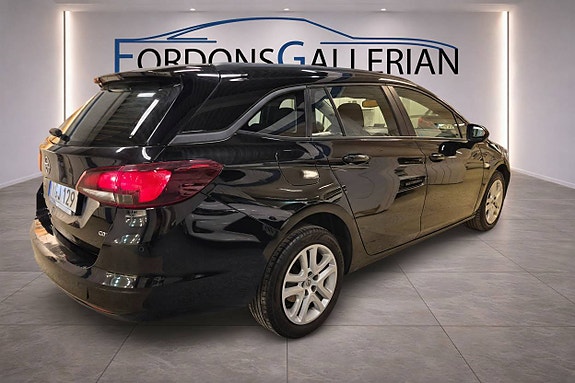 Opel Astra 4 of 5