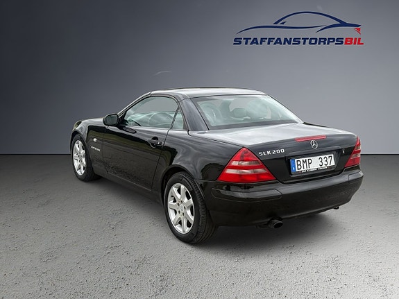 Mercedes-Benz SLK200 8 of 13
