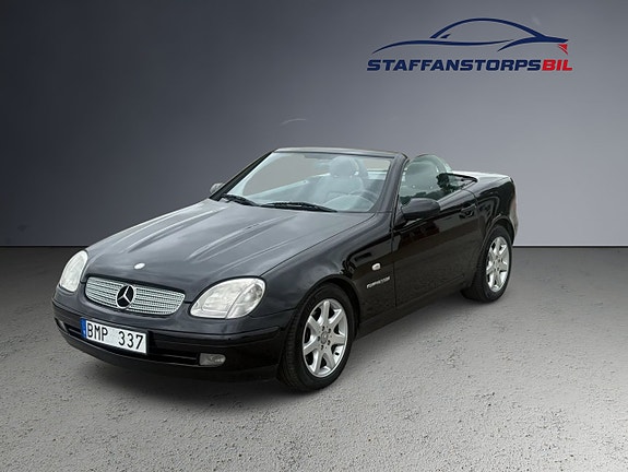 Mercedes-Benz SLK200 9 of 13