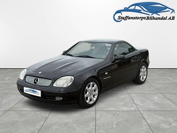 Mercedes-Benz SLK200 5 of 5