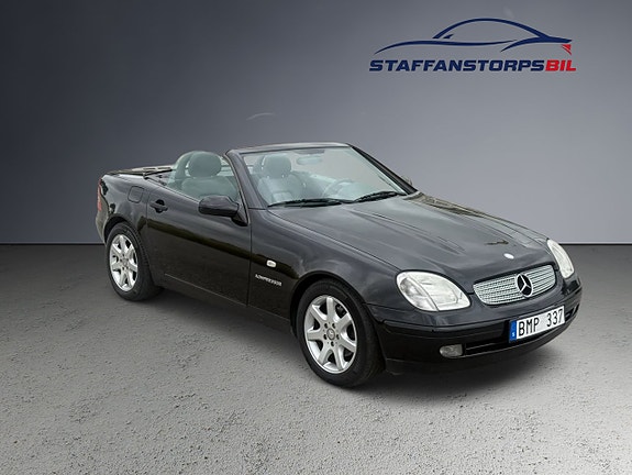 Mercedes-Benz SLK200 10 of 13