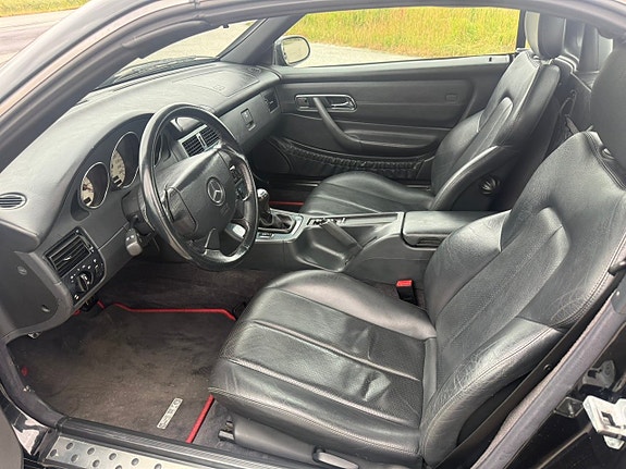 Mercedes-Benz SLK200 13 of 13