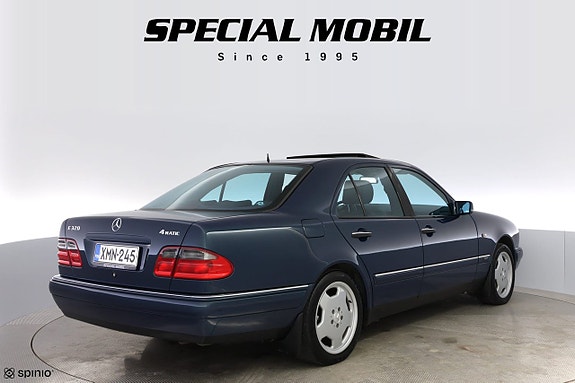 Mercedes-Benz E320 3 of 5