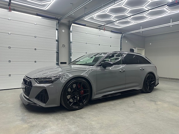 Audi RS6 2 of 5