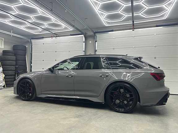 Audi RS6 4 of 5