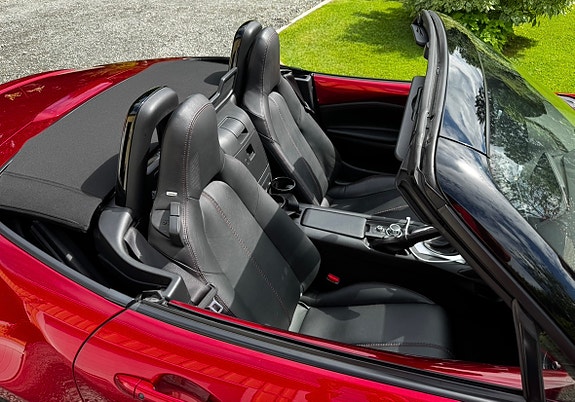 Mazda MX-5 5 of 5