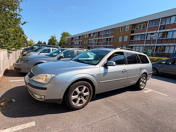 Ford Mondeo 2 of 5