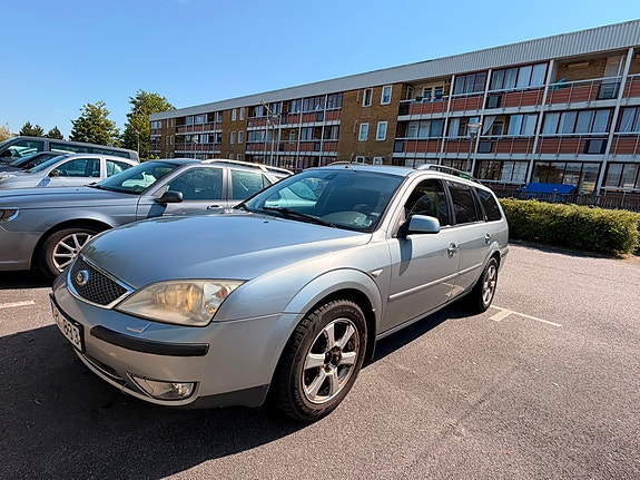 Ford Mondeo 3 of 5