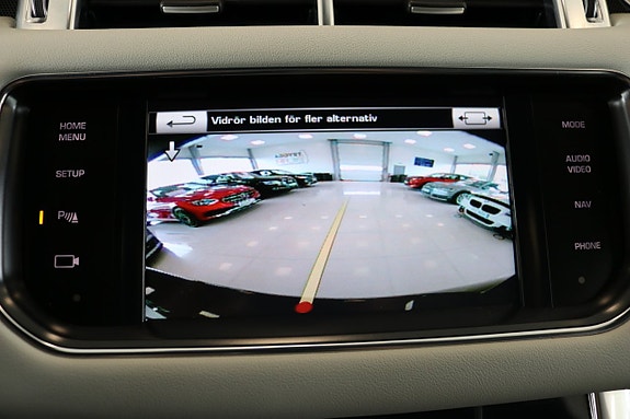 Land Rover Range Rover Sport 16 of 29