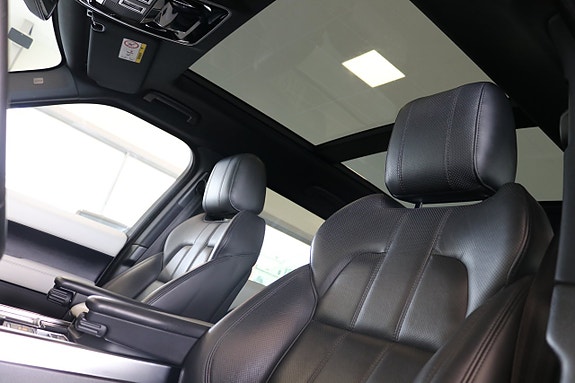 Land Rover Range Rover Sport 15 of 29