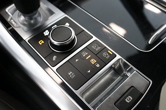Land Rover Range Rover Sport 27 of 29