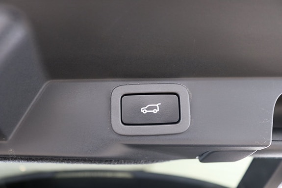 Land Rover Range Rover Sport 22 of 29