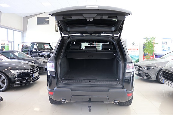 Land Rover Range Rover Sport 4 of 29