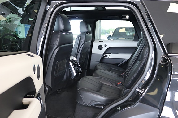 Land Rover Range Rover Sport 11 of 29