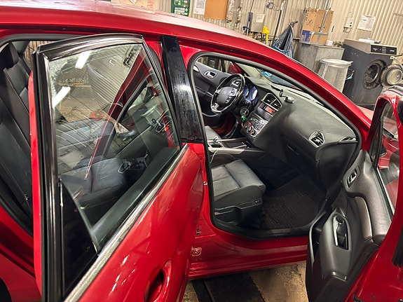 Citroen C4 8 of 11