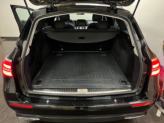 Mercedes-Benz E220 29 of 30