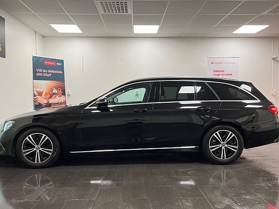 Mercedes-Benz E220 4 of 30