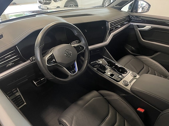 Volkswagen Touareg 7 of 24