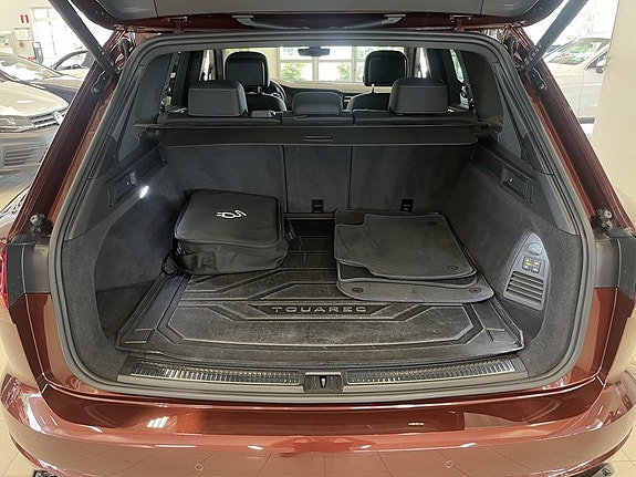 Volkswagen Touareg 11 of 24