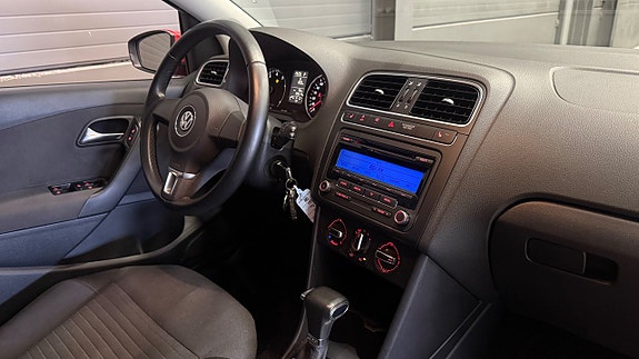 Volkswagen Polo 17 of 23
