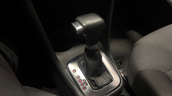Volkswagen Polo 21 of 23