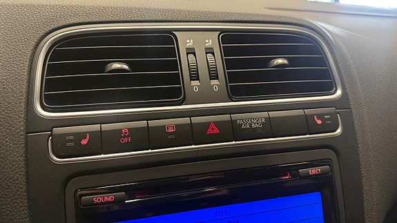 Volkswagen Polo 22 of 23